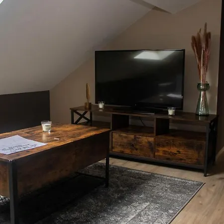 Lägenhet Cosy 2-bedroom In The Center Of Hotton