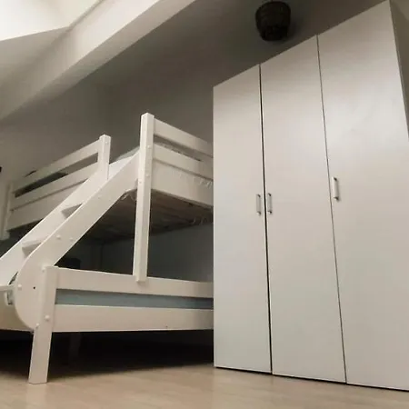 Lägenhet Cosy 2-bedroom In The Center Of *